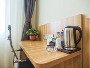 7days premium luoyang yichuan dukang avenue branch
