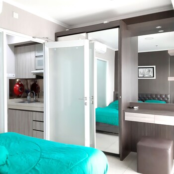 high livin apartment pasteur