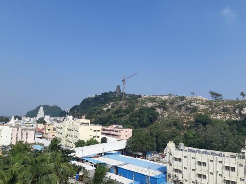 capital o 63244 dbr residency
