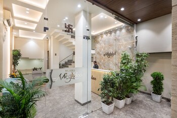 Hotel Meghdoot,Mendua,3 star