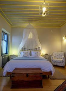 kiriaki guesthouse and suites
