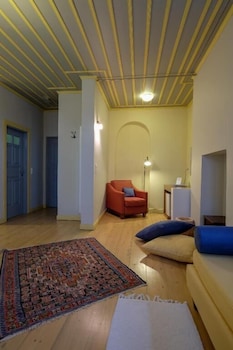 kiriaki guesthouse and suites