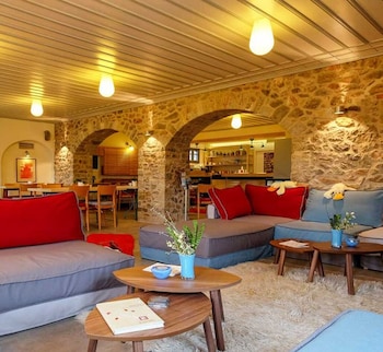 kiriaki guesthouse and suites