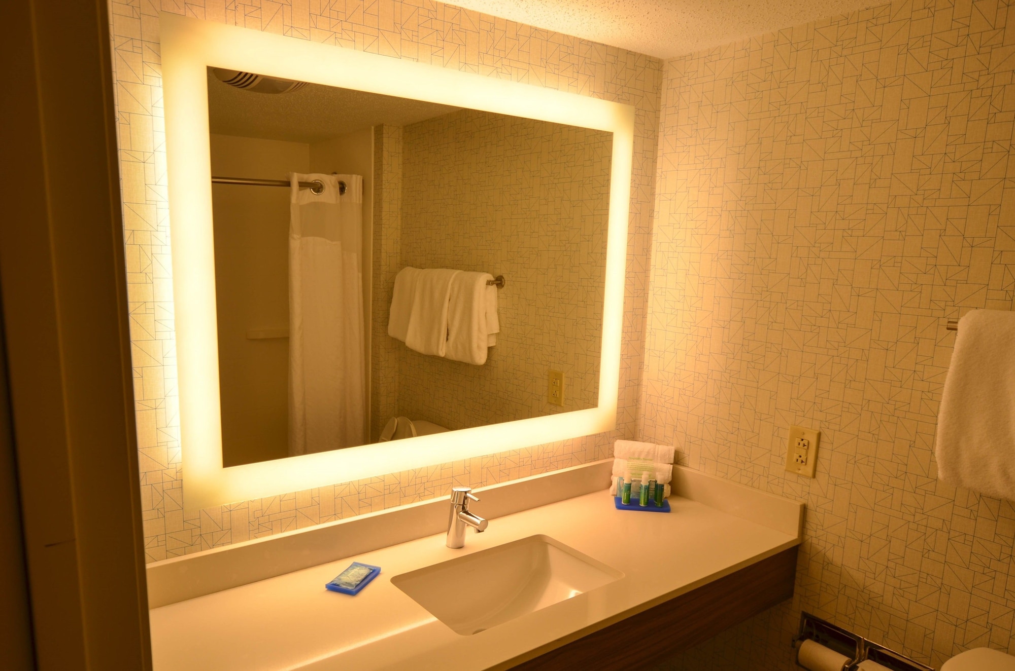holiday inn express pittsburgh bridgeville by ihg