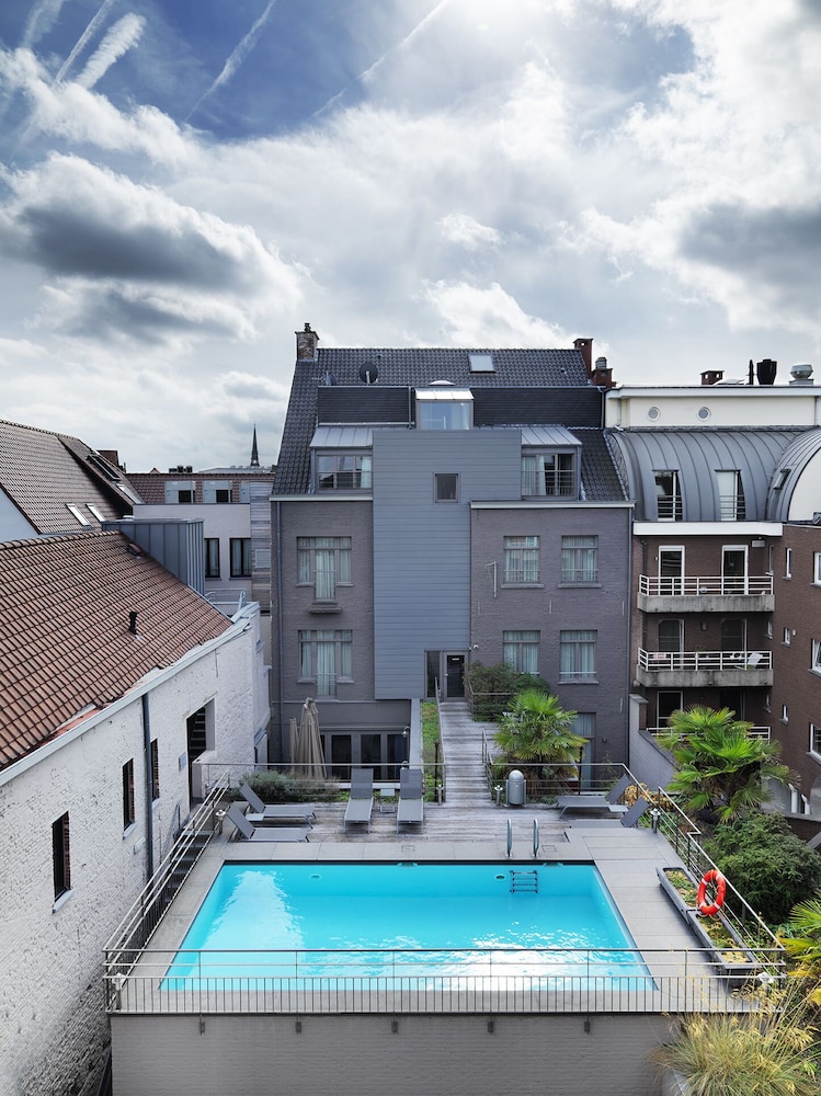 hotel harmony