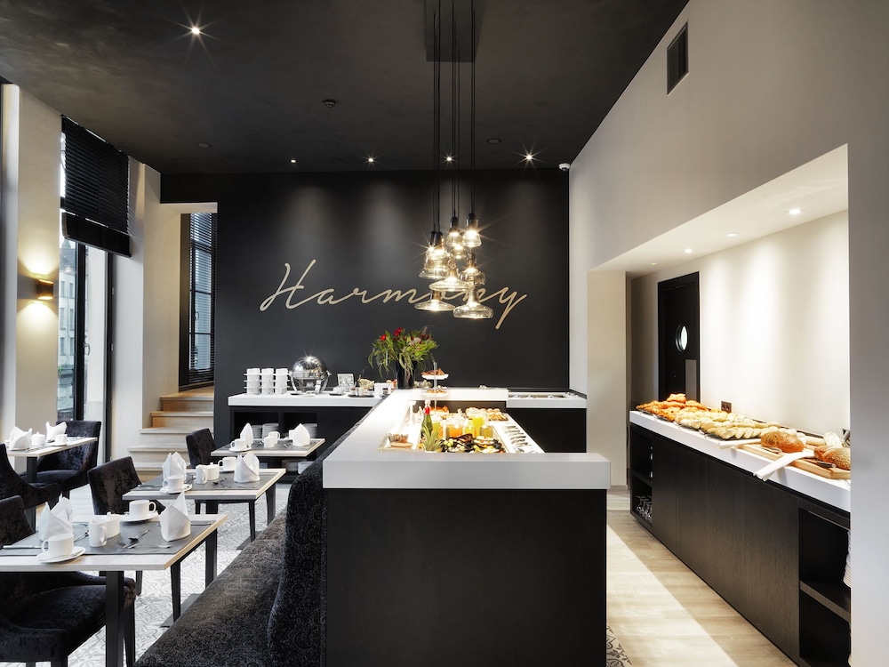 hotel harmony