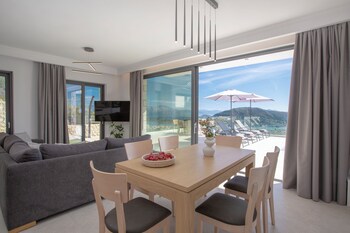 casa smaragdi villas