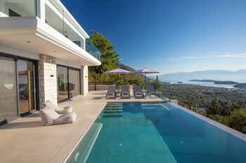 casa smaragdi villas