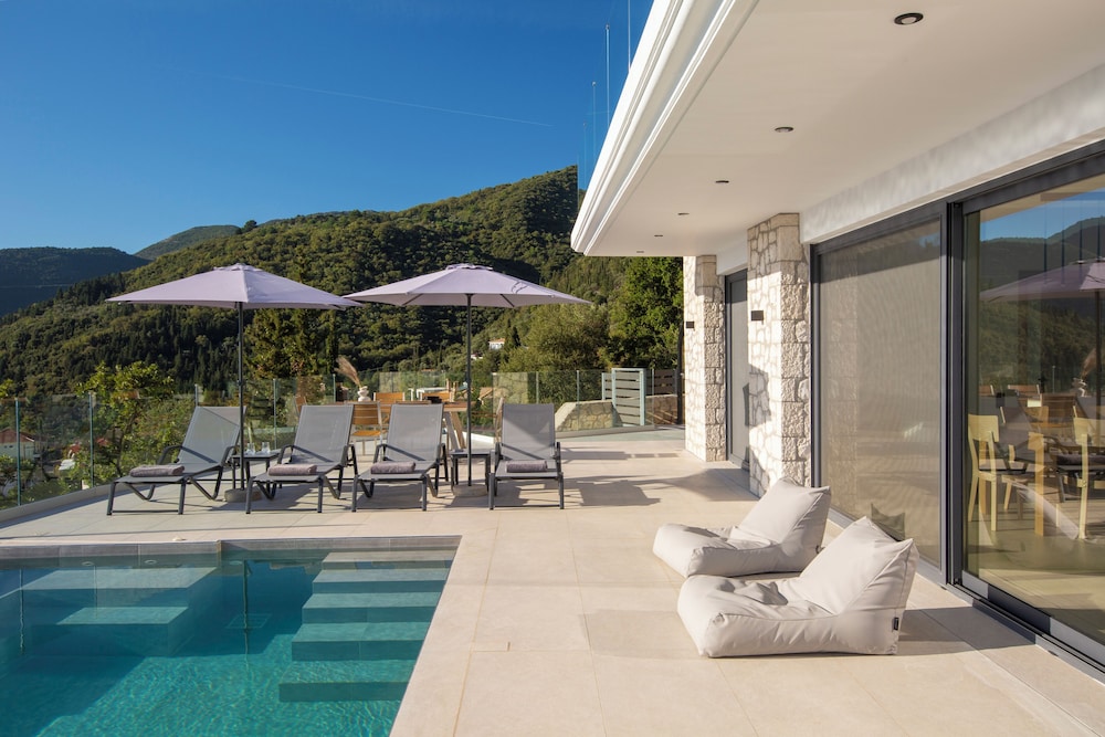 casa smaragdi villas