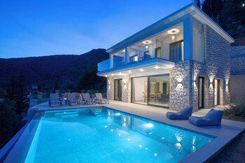 casa smaragdi villas