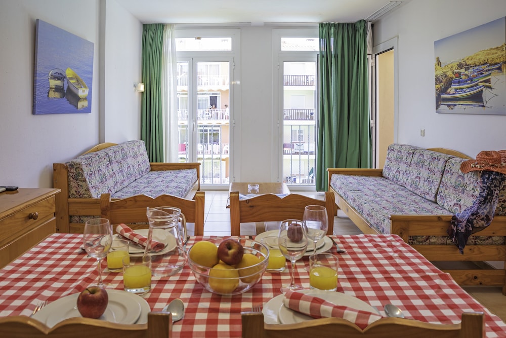 apartaments comte dempuries