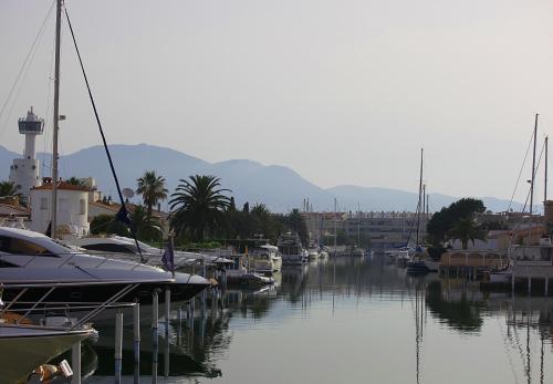 apartaments comte dempuries