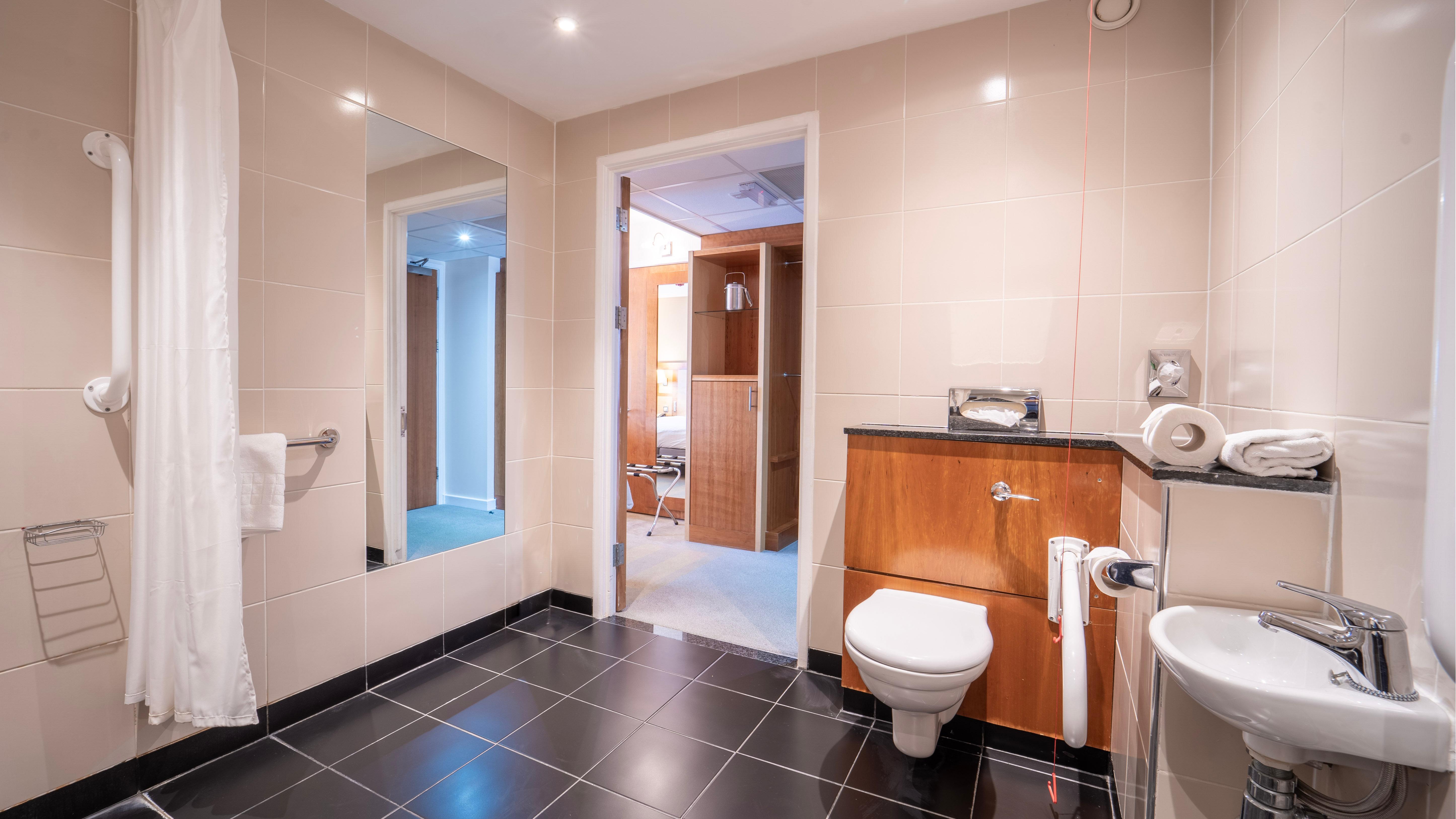 holiday inn bristol airport by ihg