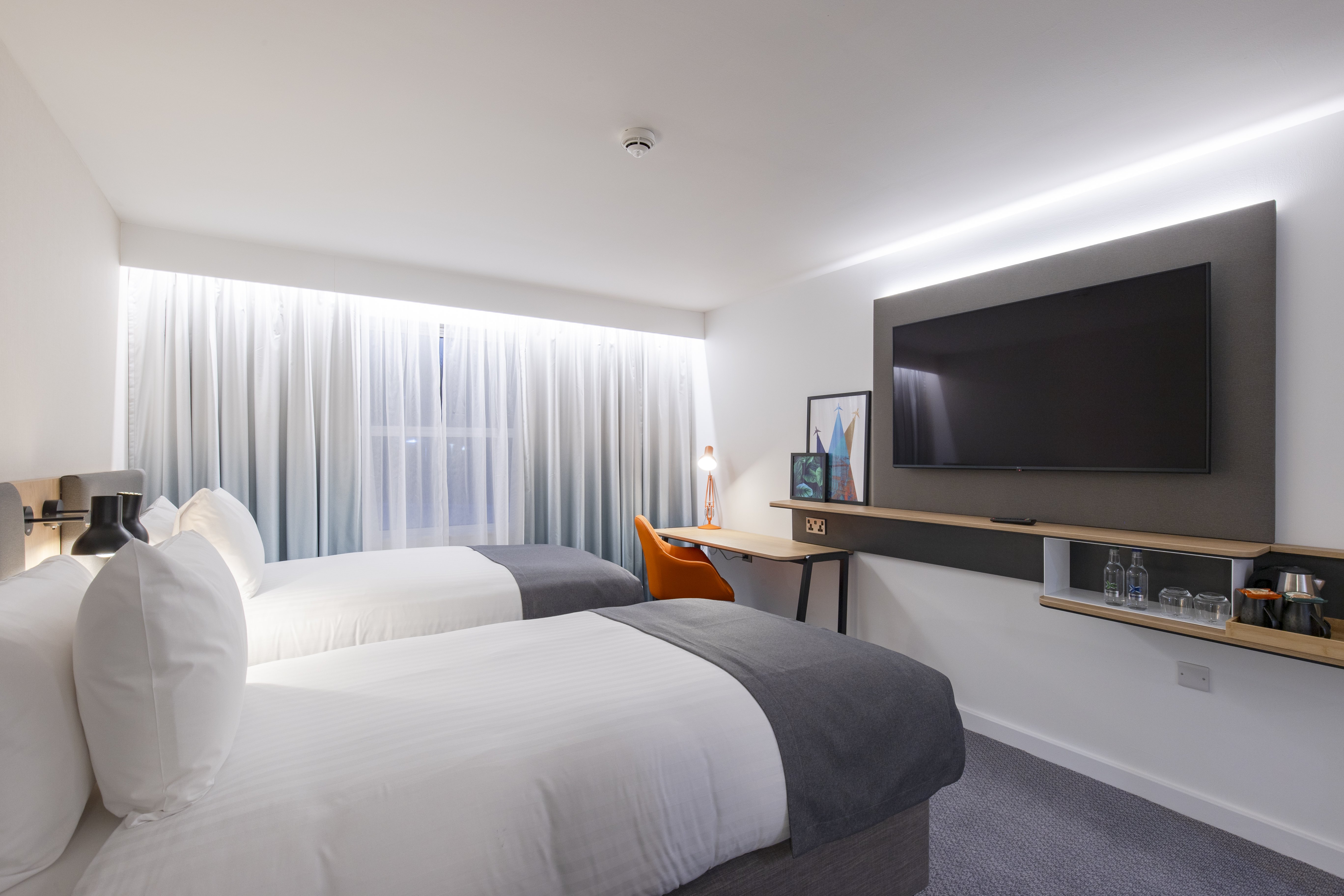 holiday inn bristol airport by ihg