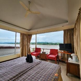 chandra varin pano view