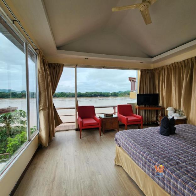 chandra varin pano view