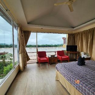 chandra varin pano view