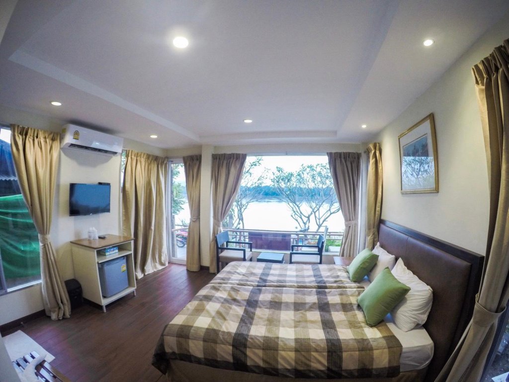 chandra varin pano view