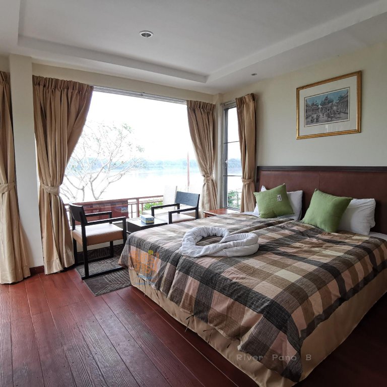 chandra varin pano view