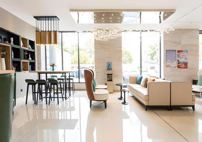 city comfort inn liuzhou chengzhong wanda customs