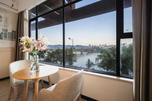 city comfort inn liuzhou rongshui binjiang road