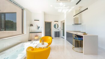 gangneung cresso pension