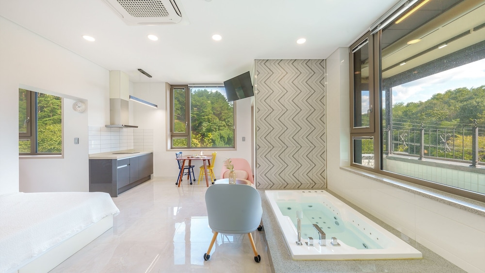 gangneung cresso pension