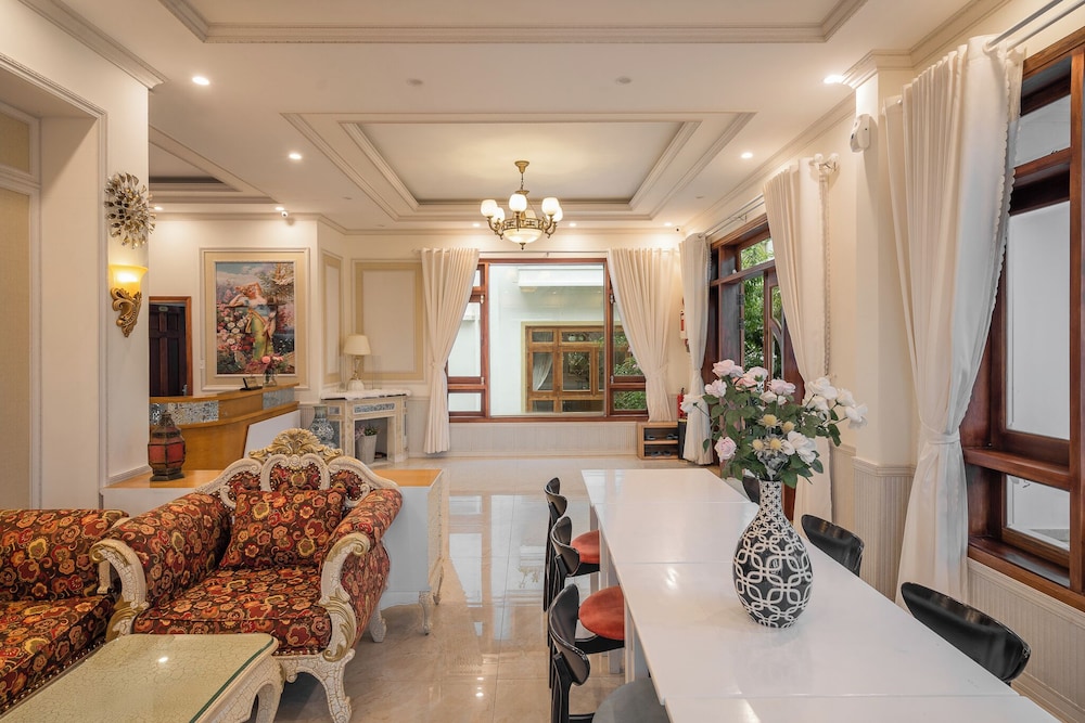 moon valley dalat hotel