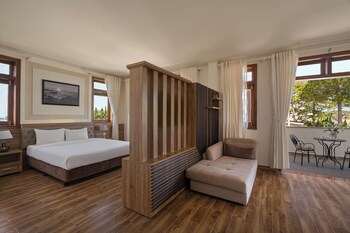 moon valley dalat hotel