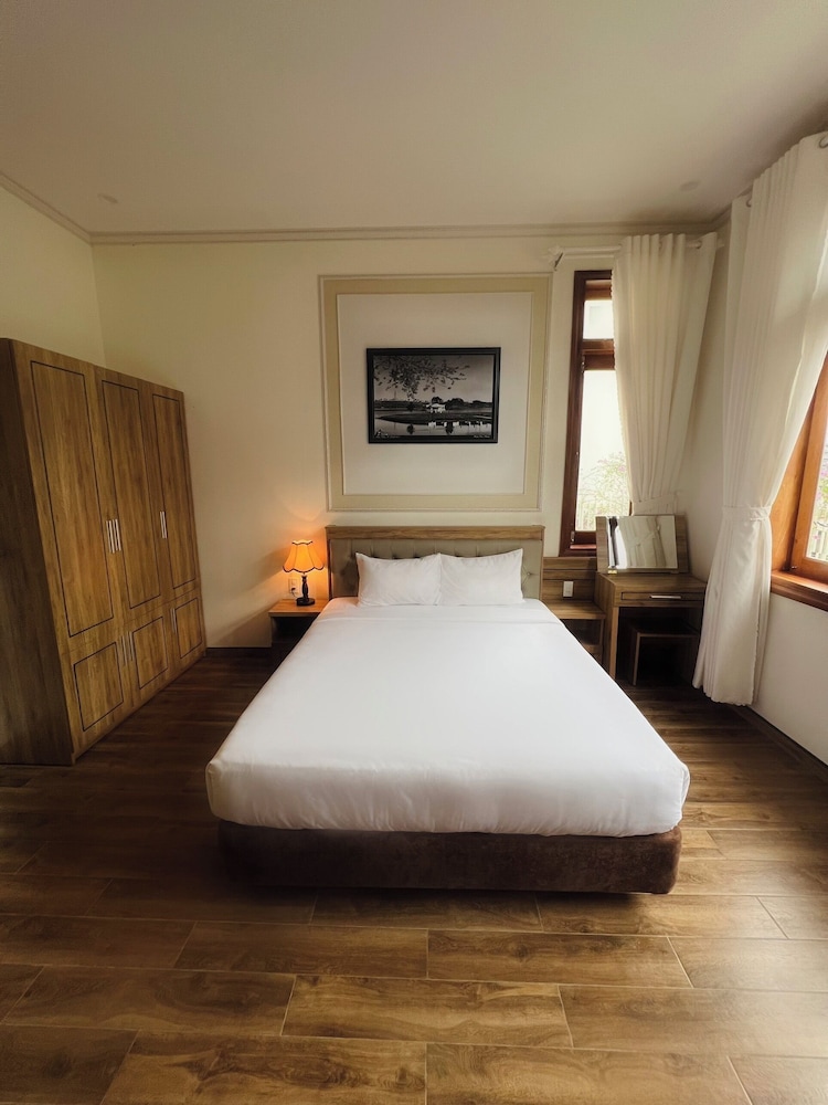 moon valley dalat hotel