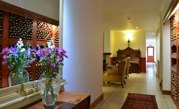 val du charron guest house and wine estate