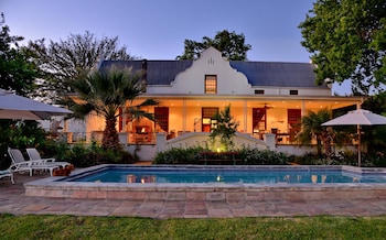 val du charron guest house and wine estate