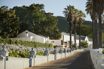 val du charron guest house and wine estate