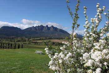 val du charron guest house and wine estate