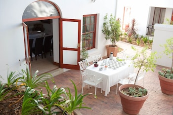 val du charron guest house and wine estate