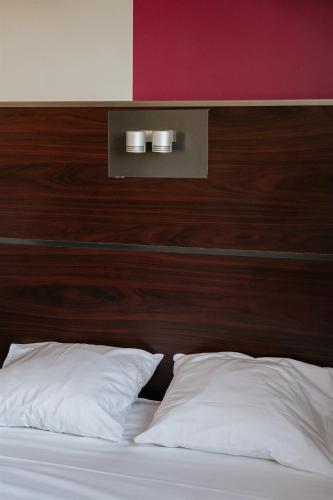 Hotel-Restaurant La Caborne,Dardilly>>Champagne-Au-Mont-D'or,2 star