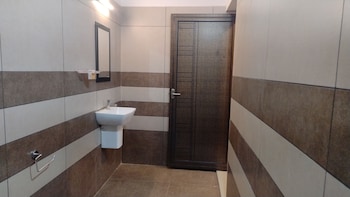 gateway airport hotel