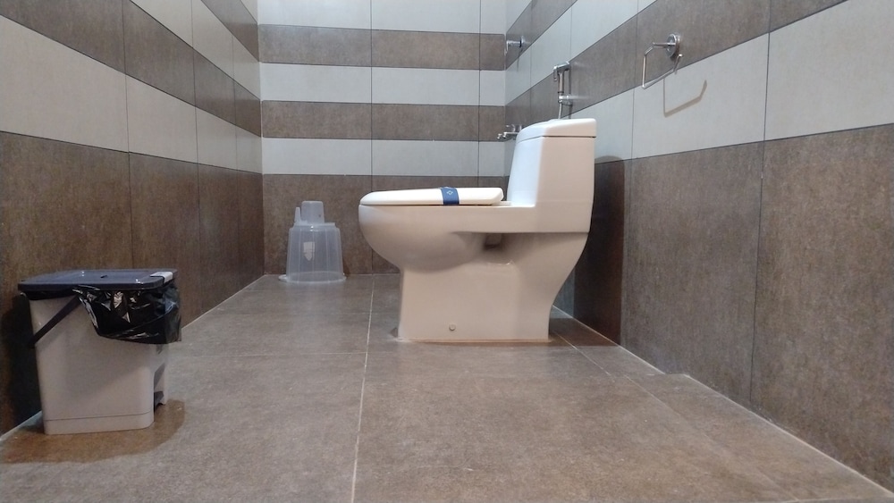 gateway airport hotel