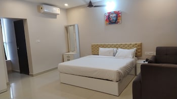 gateway airport hotel