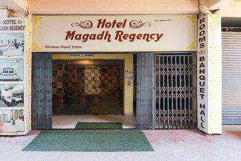 oyo flagship 71995 magadh regency