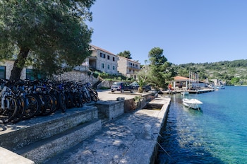 mljet