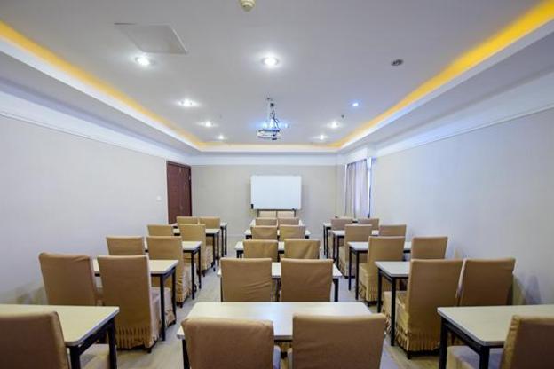 elan inn nanjing jiangning longmian avenue metro station