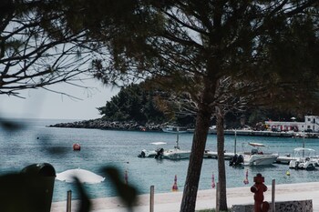 himare