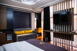 hotel lacorte prishtina
