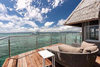 doubletree by hilton noumea ilot maitre resort