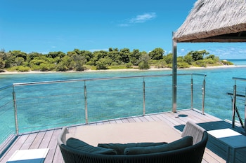 doubletree by hilton noumea ilot maitre resort