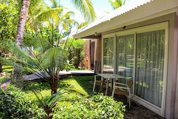 doubletree by hilton noumea ilot maitre resort