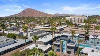 walkable ots mid century condo pool