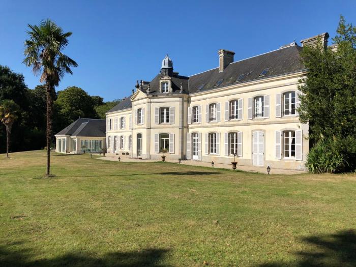 chateau de lannouan