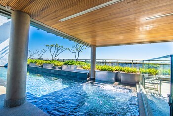360 suites republica